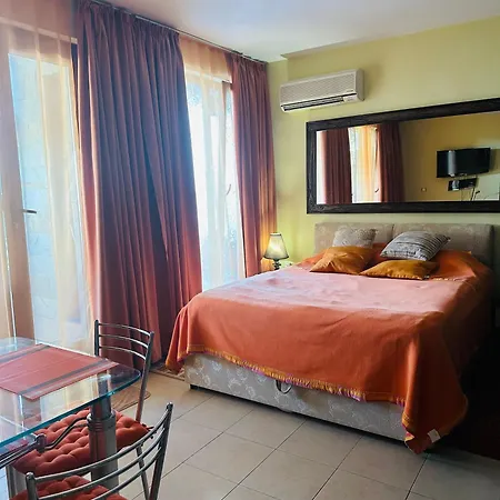 аппартамент в триумфе святой влас 300м от моря, бассейн. * Свети-Влас