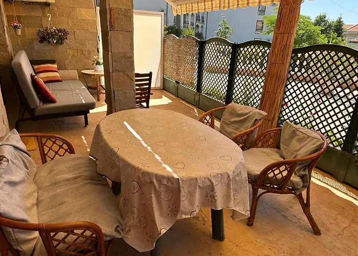 аппартамент в триумфе святой влас 300м от моря, бассейн. Lägenhet *